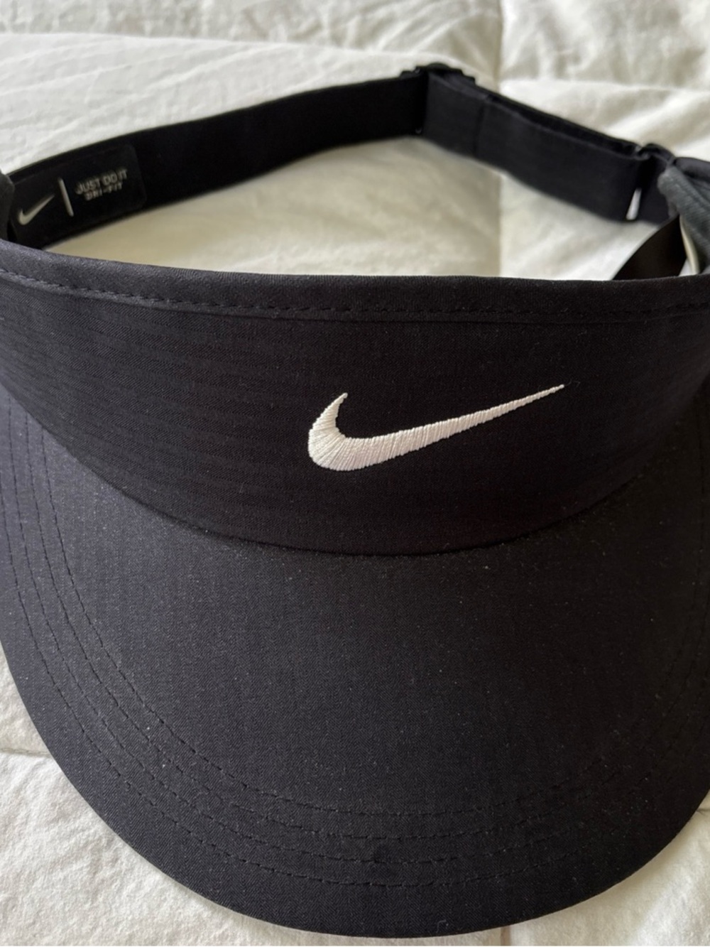Nike Black Golf Visor Cap Adjustable size